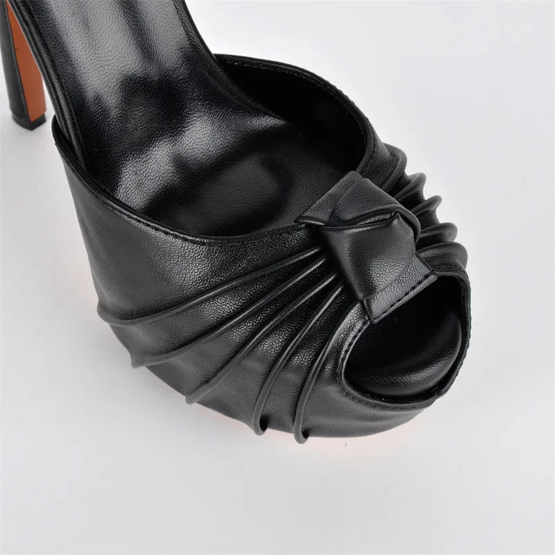 Pumps Queen Iris (3 Colors)