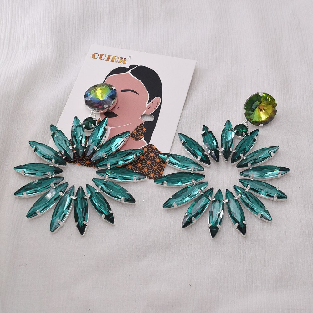 Clip Earrings Queen Copolar (4 Colors) - The Drag Queen Closet