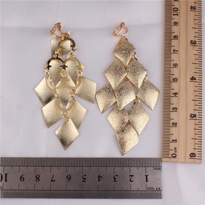 Clip Earrings Queen Laurel (3 Colors) - The Drag Queen Closet