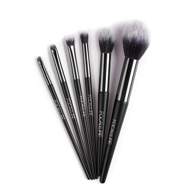 10 Professional Makeup Brushes + Bag