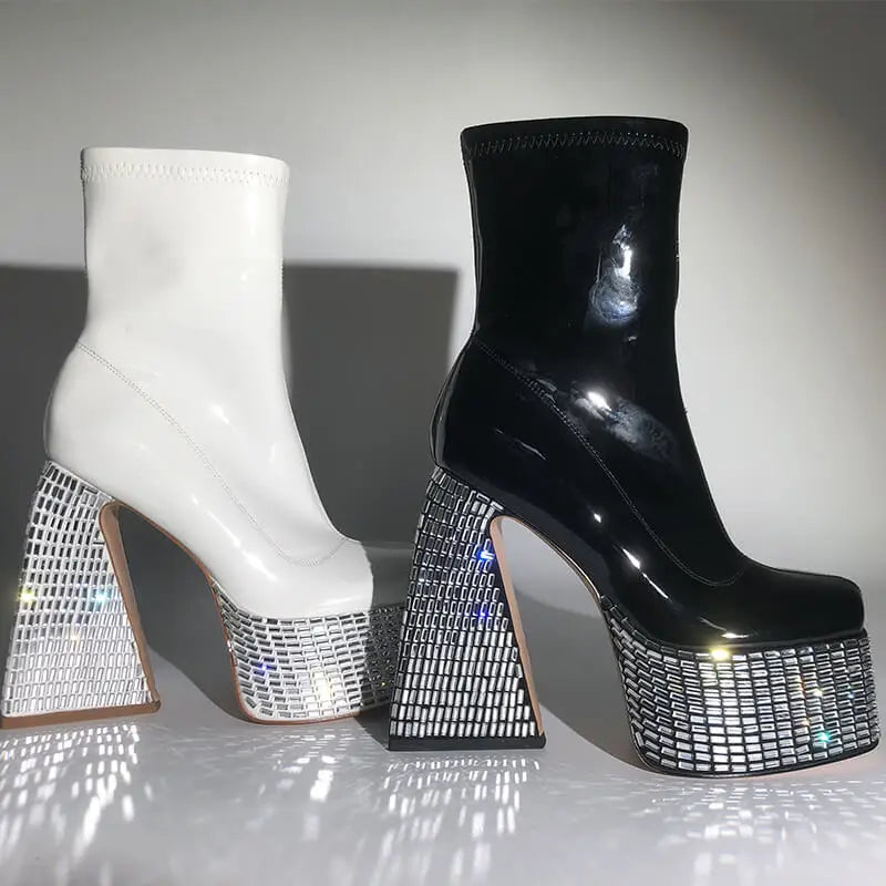 Boots Queen Dandelion (2 Colors)