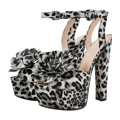 Sandals Queen Edelweiss (2 colors)