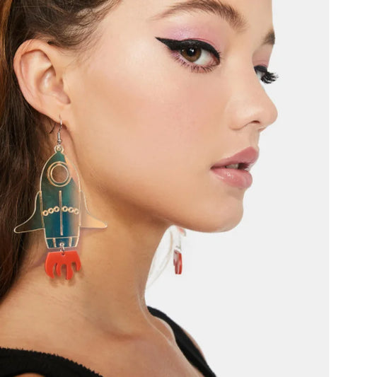 Stud Earrings Queen Rocket