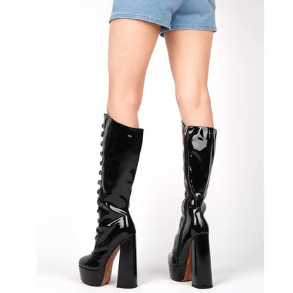 Boots Queen Petunia (2 Colors)