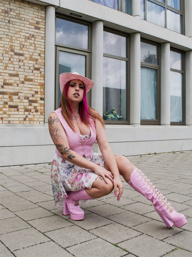 Boots Queen Petunia (2 Colors)