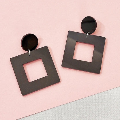 Stud Earrings Queen Square