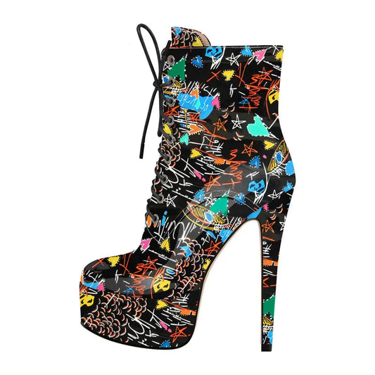 Boots Queen Graffiti