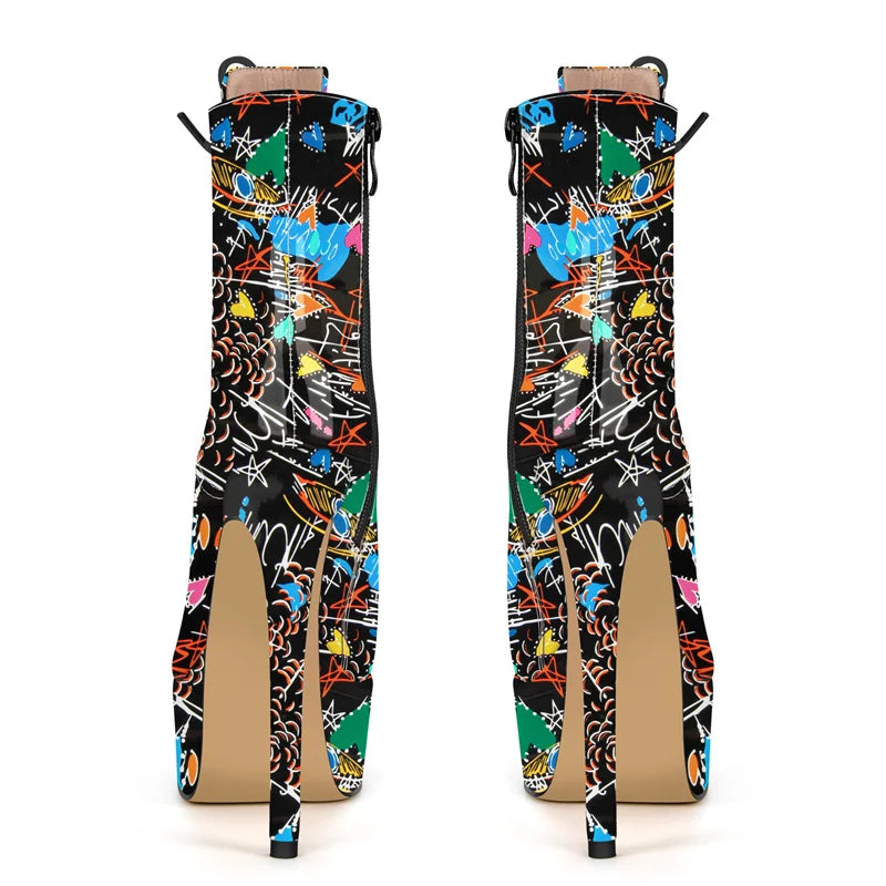 Boots Queen Graffiti