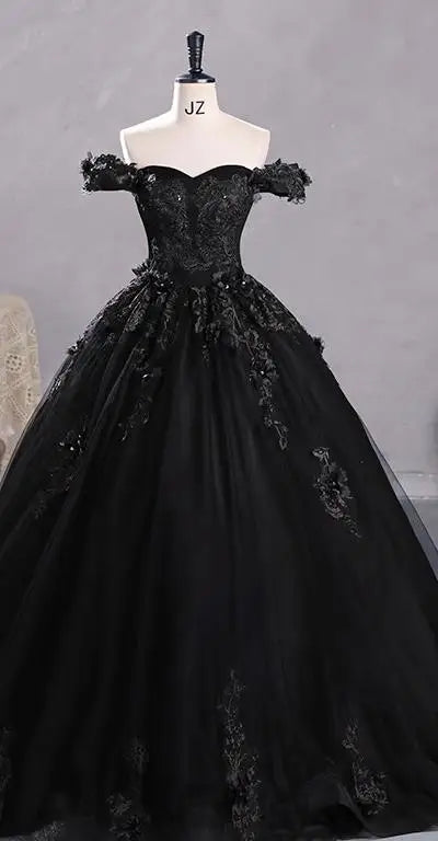 Evening Dress Queen Daisy