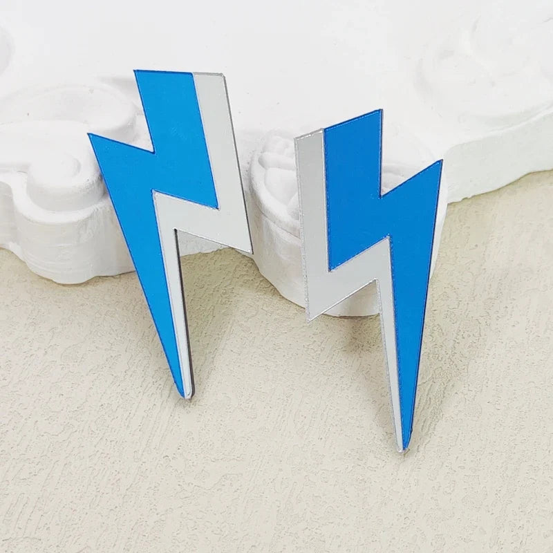 Stud Earrings Queen Thunderbolt