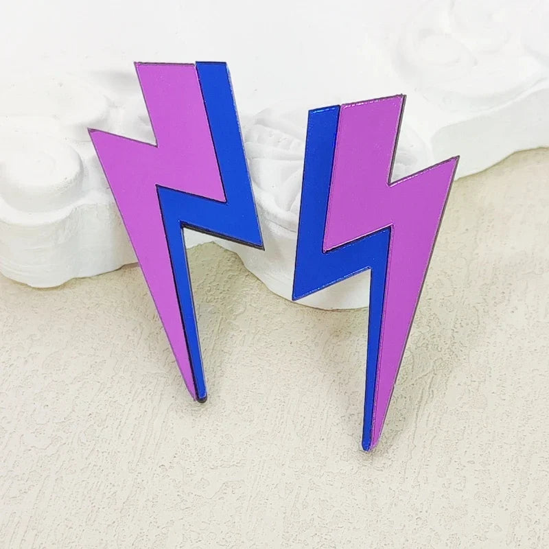 Stud Earrings Queen Thunderbolt