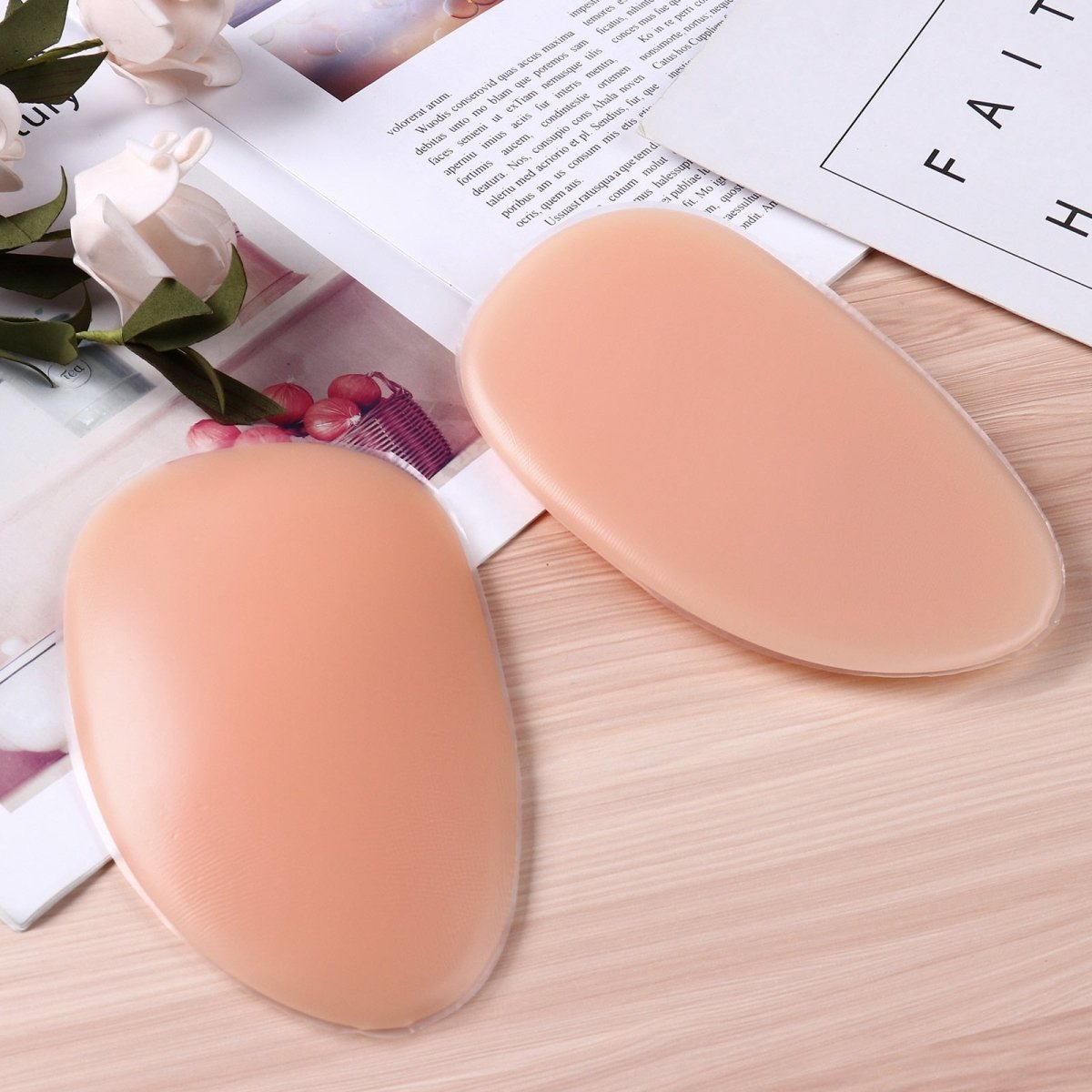 https://thedragqueencloset.com/cdn/shop/products/silicone-hip-pads-x2-188494.jpg?v=1680747252&width=1445