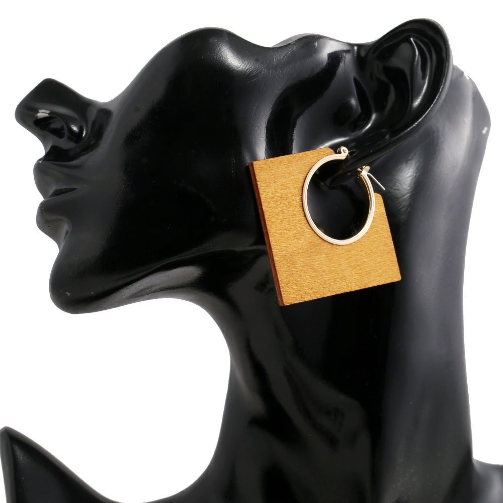 Stud Earrings Queen Lumbois (4 Colors) - The Drag Queen Closet