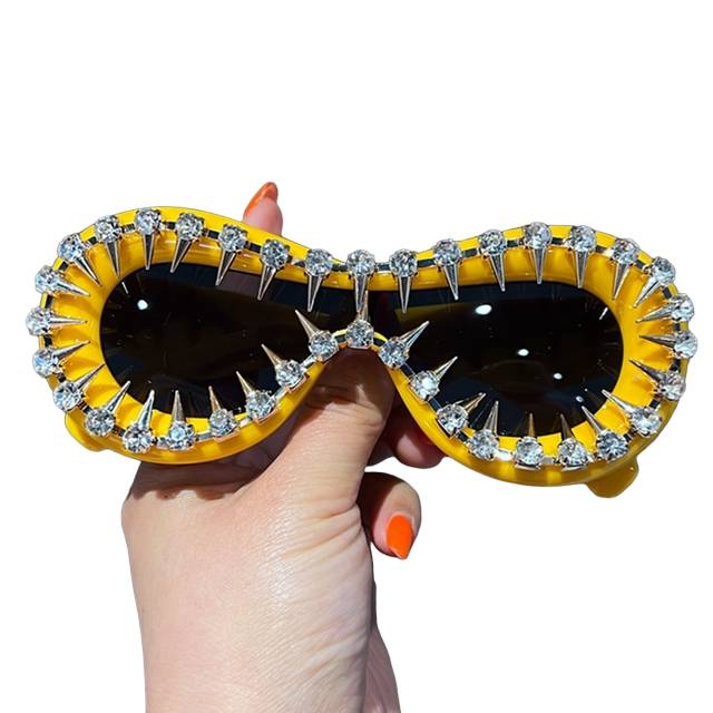 Sunglasses Queen Minphak (6 Colors) - The Drag Queen Closet
