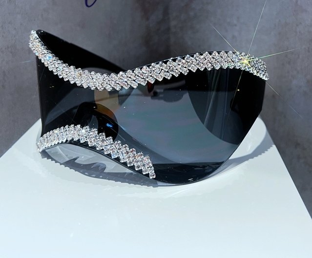Sunglasses Queen Snowfine (5 Colors) - The Drag Queen Closet