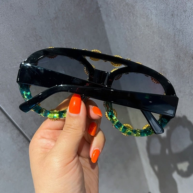 Sunglasses Queen Trih (2 Colors) - The Drag Queen Closet