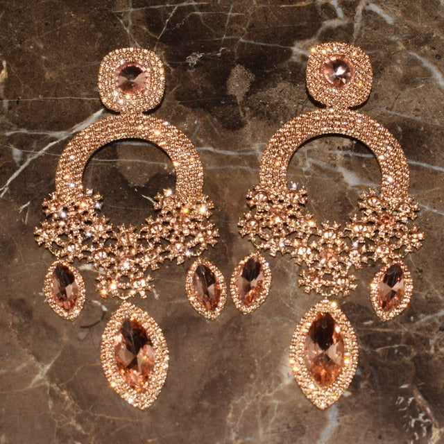 Stud Earrings Queen Novinnea (5 Colors)